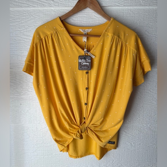 Matilda Jane Tops - Title: Matilda Jane ‘Making Memories’ Polka Dot Button Top XS NWT